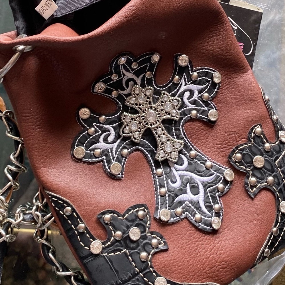 Biker’s. Crossbody Bag - Picture 12 of 17